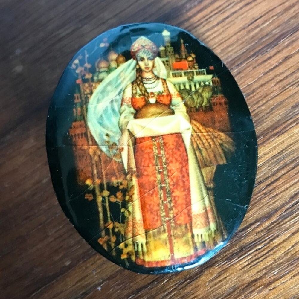 Vintage Russian lacquer art pin - some cracks showing in lacquer